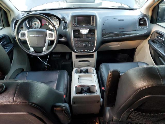 Photo 8 from auction – 2016 CHRYSLER TOWN & COU with VIN 2C4RC1BG3GR292659