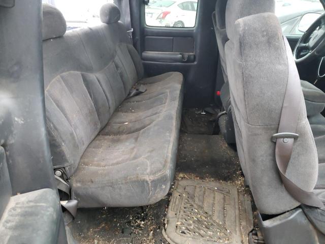 Photo 10 from auction – 2000 CHEVROLET SILVERADO with VIN 1GCEC19T4YZ216330