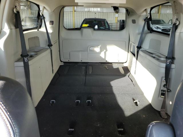 Photo 10 from auction – 2016 CHRYSLER TOWN & COU with VIN 2C4RC1BG8GR103827