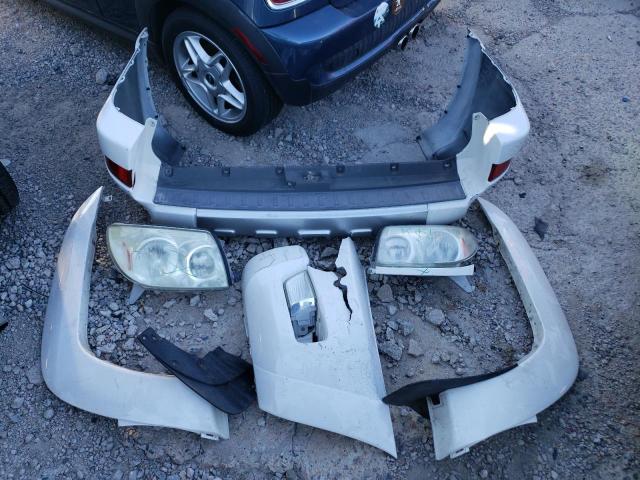 Photo 13 from auction – 2004 TOYOTA 4RUNNER SR with VIN JTEBU14R148026363