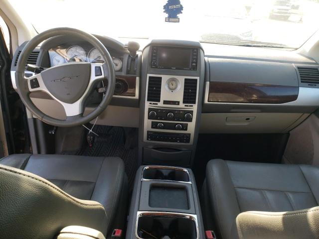 Photo 8 from auction – 2010 CHRYSLER TOWN & COU with VIN 2A4RR5D11AR170012
