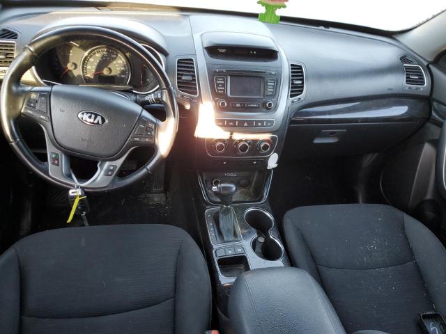 Photo 8 from auction – 2014 KIA SORENTO LX with VIN 5XYKTCA66EG508463
