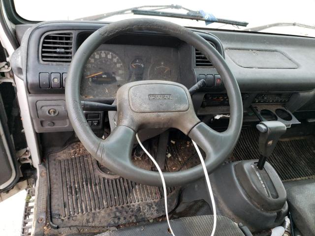Photo 8 from auction – 2002 ISUZU NPR with VIN 4KLB4B1R62J803074