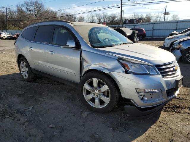 Photo 4 from auction – 2017 CHEVROLET TRAVERSE L with VIN 1GNKVGKD2HJ211779