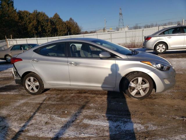 Photo 4 from auction – 2013 HYUNDAI ELANTRA GL with VIN 5NPDH4AE0DH217522