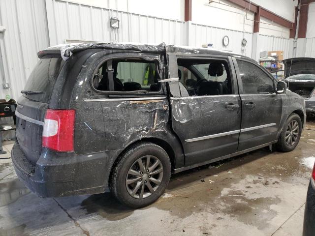 Photo 3 from auction – 2016 CHRYSLER TOWN & COU with VIN 2C4RC1HG9GR190614