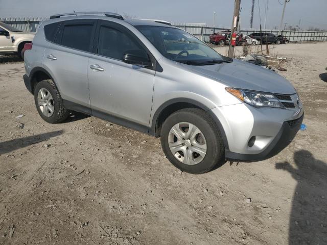 Photo 4 from auction – 2015 TOYOTA RAV4 LE with VIN JTMBFREV6FJ050047