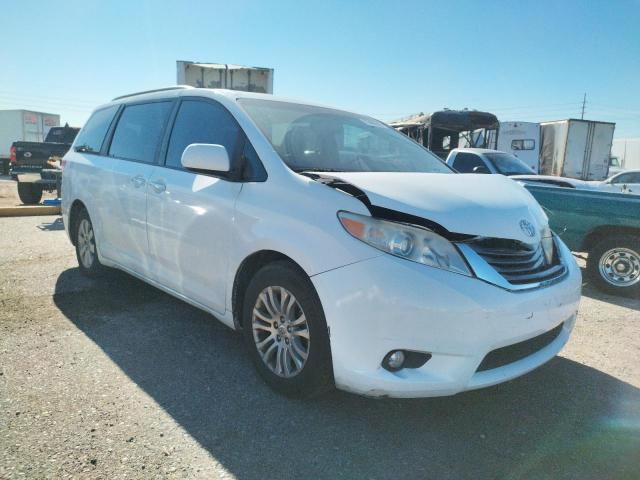Photo 4 from auction – 2011 TOYOTA SIENNA XLE with VIN 5TDYK3DC1BS065247