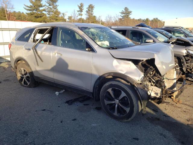 Photo 4 from auction – 2016 KIA SORENTO EX with VIN 5XYPHDA11GG032000