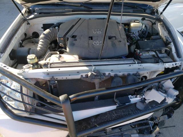 Photo 12 from auction – 2005 TOYOTA 4RUNNER SR with VIN JTEZU14R258039526