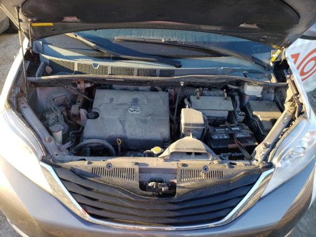 Photo 12 from auction – 2011 TOYOTA SIENNA with VIN 5TDKK3DC8BS100954
