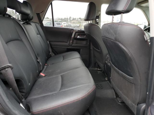 Photo 11 from auction – 2020 TOYOTA 4RUNNER SR with VIN JTEBU5JR3L5758196