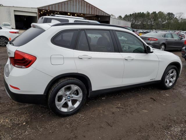 Photo 3 from auction – 2015 BMW X1 SDRIVE2 with VIN WBAVM1C53FVW57357