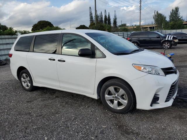Photo 4 from auction – 2018 TOYOTA SIENNA L with VIN 5TDZZ3DC1JS931222