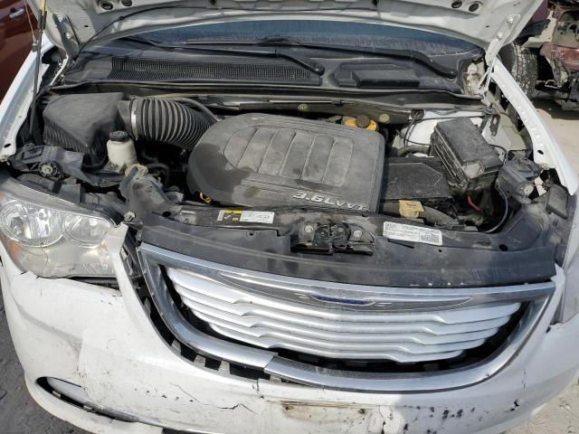 Photo 12 from auction – 2016 CHRYSLER TOWN & COU with VIN 2C4RC1CG2GR191305