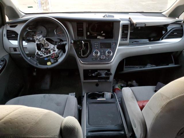Photo 8 from auction – 2017 TOYOTA SIENNA LE with VIN 5TDKZ3DC7HS844629
