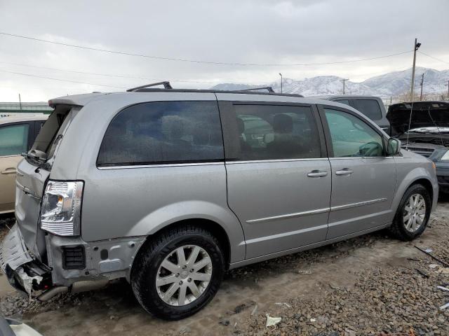 Photo 3 from auction – 2015 CHRYSLER TOWN & COU with VIN 2C4RC1BG6FR730637