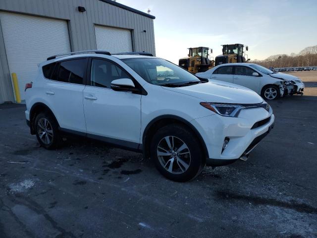 Photo 4 from auction – 2018 TOYOTA RAV4 ADVEN with VIN 2T3RFREV7JW842717