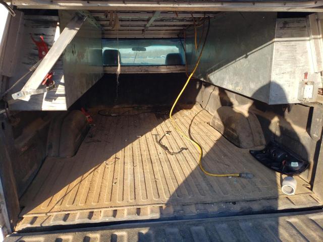 Photo 10 from auction – 2005 GMC SIERRA C25 with VIN 1GTHC24235E137736