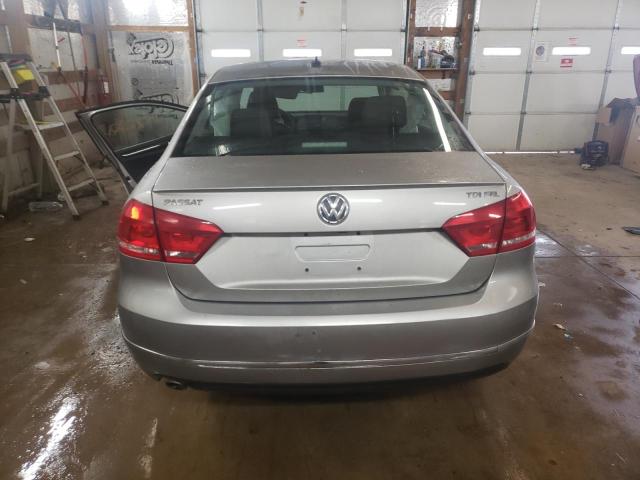 Photo 6 from auction – 2014 VOLKSWAGEN PASSAT SEL with VIN 1VWCN7A31EC024682