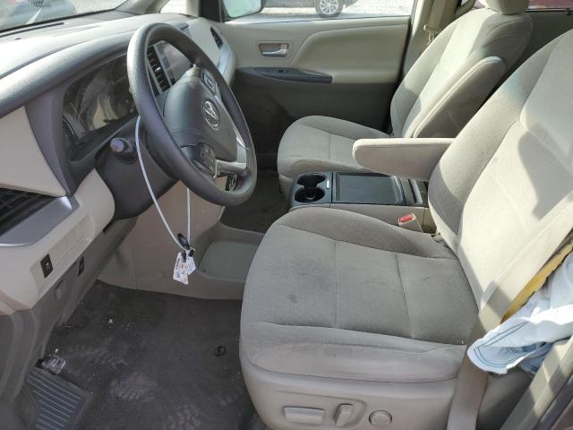 Photo 7 from auction – 2017 TOYOTA SIENNA LE with VIN 5TDKZ3DC0HS838221