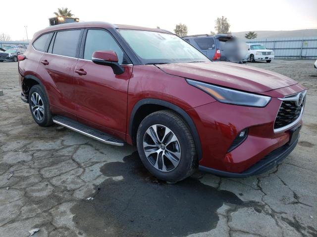 Photo 4 from auction – 2022 TOYOTA HIGHLANDER with VIN 5TDHZRAH9NS110776