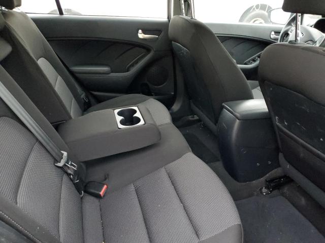 Photo 10 from auction – 2017 KIA FORTE LX with VIN KNAFK5A82H5676581