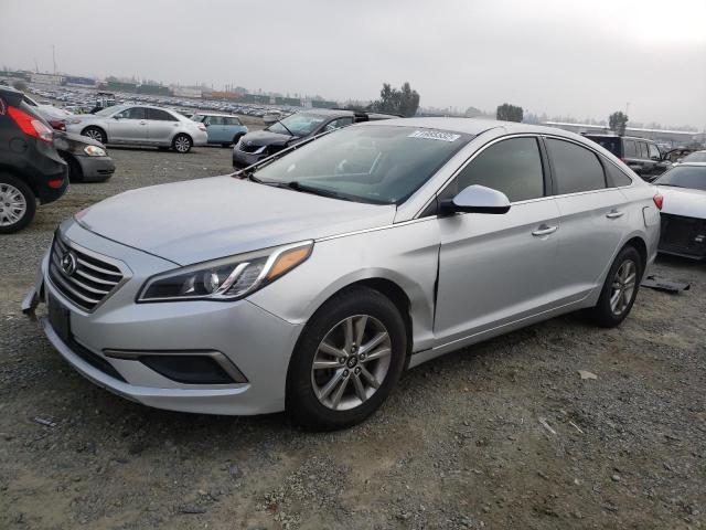 HYUNDAI SONATA SE 2016 with VIN 5NPE24AF2GH303093 - Photo from auction