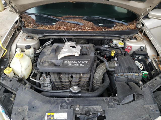 Photo 11 from auction – 2014 CHRYSLER 200 LX with VIN 1C3CCBAB2EN211926