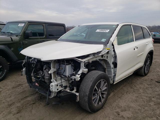 TOYOTA HIGHLANDER 2019 with VIN 5TDJZRFH8KS573319 - Photo from auction