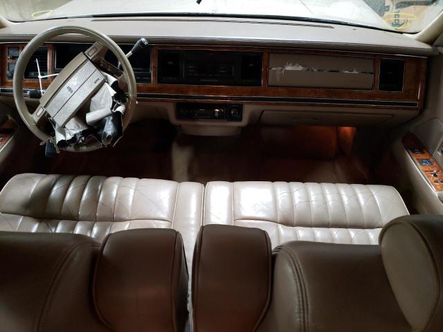 Photo 8 from auction – 1993 LINCOLN TOWN CAR E with VIN 1LNLM81W4PY758840