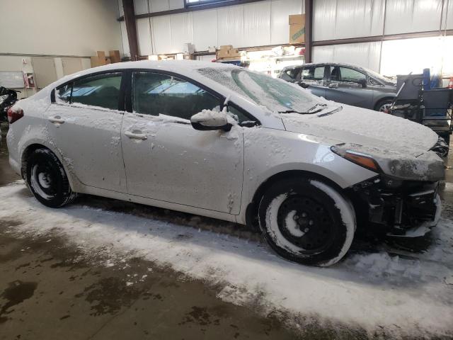 Photo 4 from auction – 2017 KIA FORTE LX with VIN 3KPFK4A7XHE147436