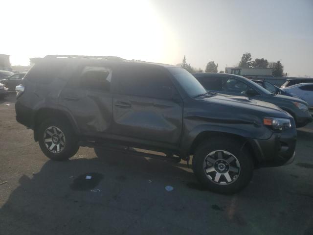 Photo 4 from auction – 2020 TOYOTA 4RUNNER SR with VIN JTEBU5JR8L5824094