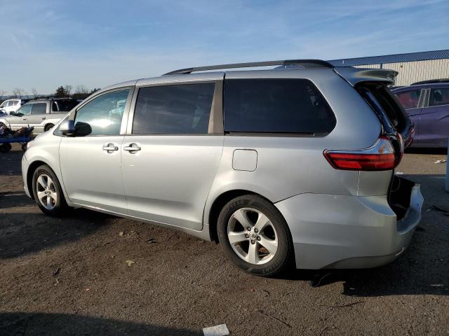 Photo 2 from auction – 2016 TOYOTA SIENNA LE with VIN 5TDKK3DC9GS697328