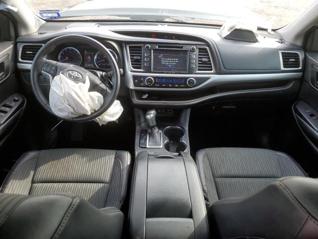 Photo 8 from auction – 2018 TOYOTA HIGHLANDER with VIN 5TDZZRFH1JS283778