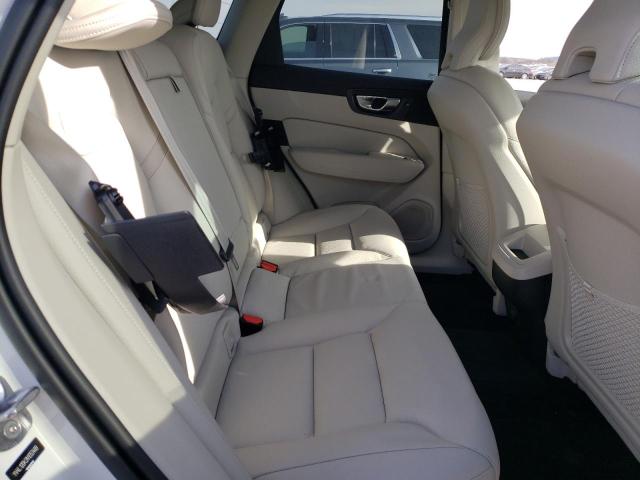 Photo 10 from auction – 2022 VOLVO XC60 B5 MO with VIN YV4L12DK2N1053489