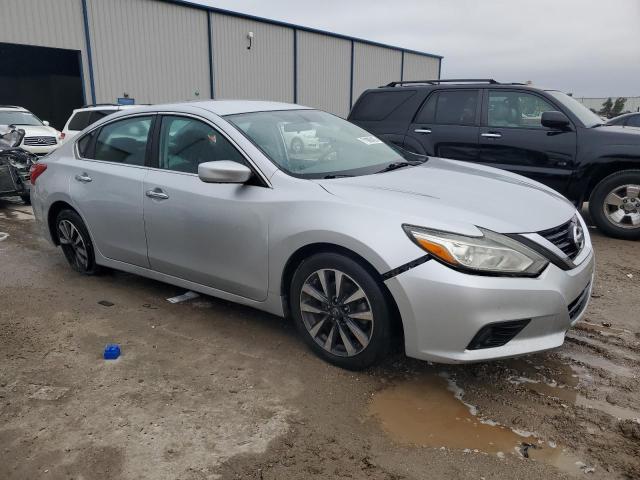 Photo 4 from auction – 2017 NISSAN ALTIMA 2.5 with VIN 1N4AL3AP9HC272037