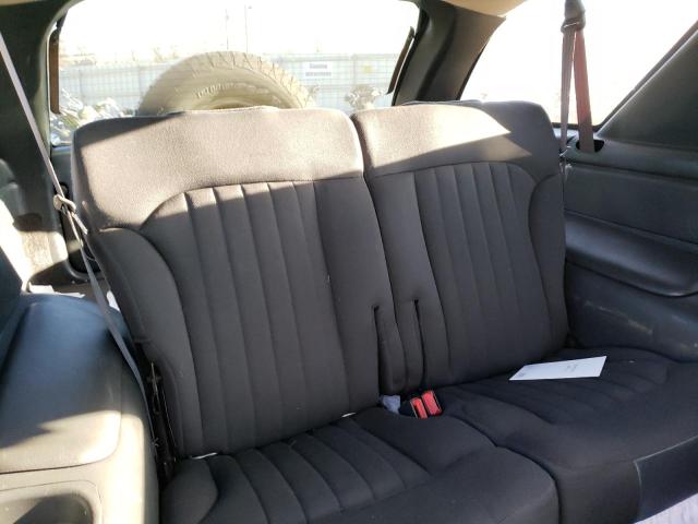 Photo 11 from auction – 2004 CHEVROLET BLAZER with VIN 1GNCT18X94K121719