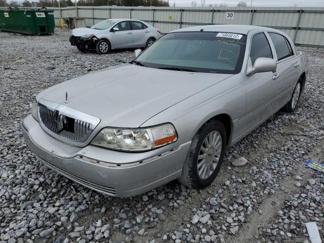 LINCOLN TOWN CAR S 2005 with VIN 1LNHM81W45Y643299 - Photo from auction