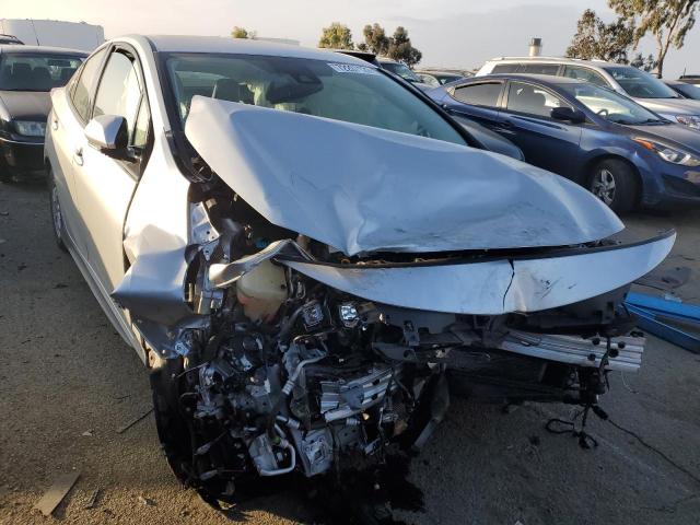 Photo 4 from auction – 2017 TOYOTA PRIUS PRIM with VIN JTDKARFP1H3037485