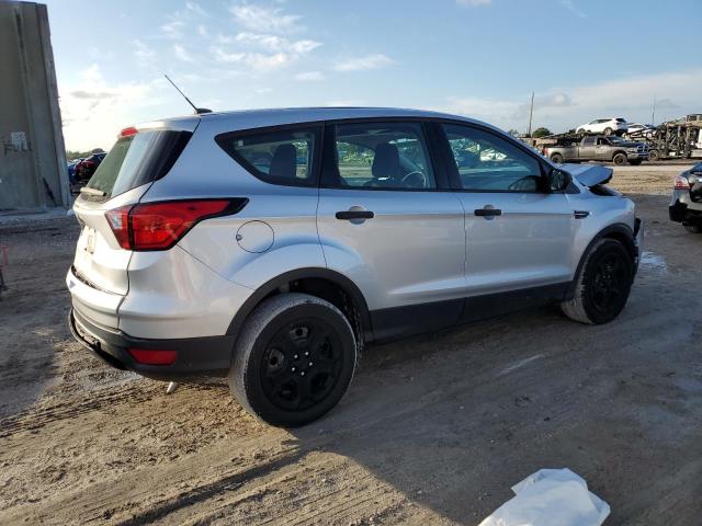 Photo 3 from auction – 2019 FORD ESCAPE S with VIN 1FMCU0F73KUA67964