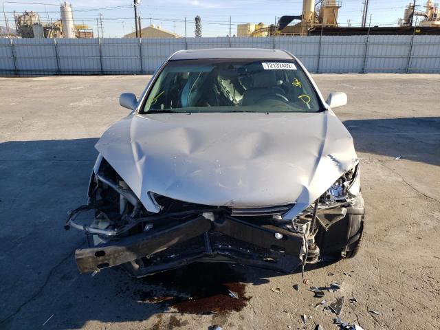 Photo 5 from auction – 2005 TOYOTA CAMRY LE with VIN 4T1BF30K05U105871