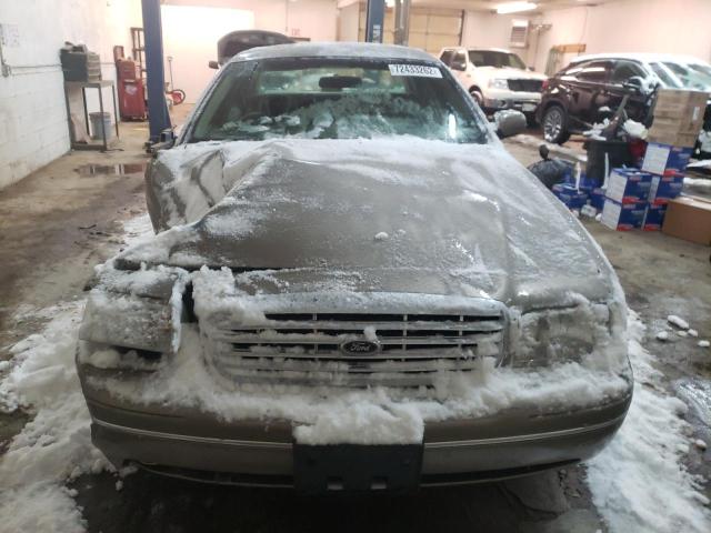 Photo 5 from auction – 2001 FORD CROWN VICT with VIN 2FAFP74W01X191232