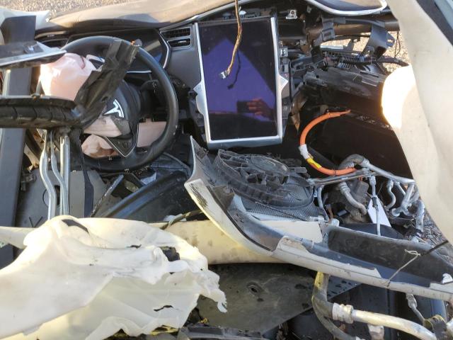 Photo 8 from auction – 2016 TESLA MODEL S with VIN 5YJSA1E42GF141722