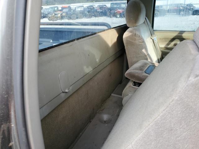 Photo 10 from auction – 2000 CHEVROLET SILVERADO with VIN 1GCEC14T6YZ153996