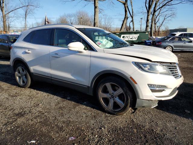 Photo 4 from auction – 2016 LINCOLN MKC PREMIE with VIN 5LMCJ1D95GUJ15259