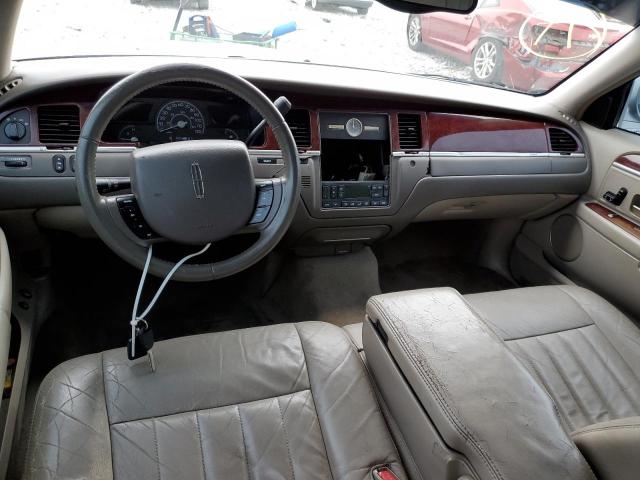 Photo 8 from auction – 2005 LINCOLN TOWN CAR S with VIN 1LNHM81W45Y643299