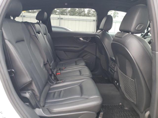 Photo 11 from auction – 2019 AUDI Q7 PREMIUM with VIN WA1LAAF78KD001133
