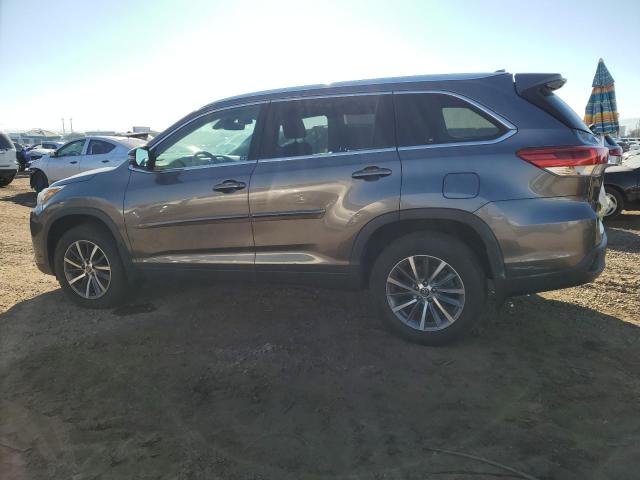 Photo 2 from auction – 2019 TOYOTA HIGHLANDER with VIN 5TDKZRFH3KS561910
