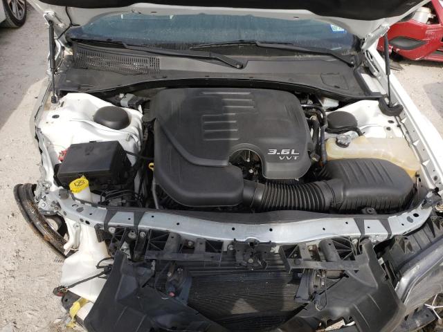 Photo 11 from auction – 2018 CHRYSLER 300 TOURIN with VIN 2C3CCAAG2JH320198